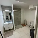 Superbe Neuf Avec Terrasse Et Parking Prive Apartment Royan