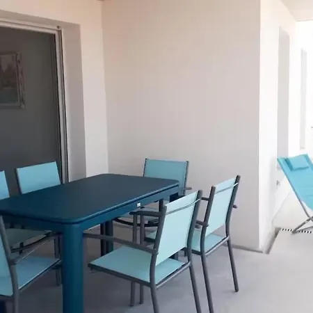 Superbe Neuf Avec Terrasse Et Parking Prive