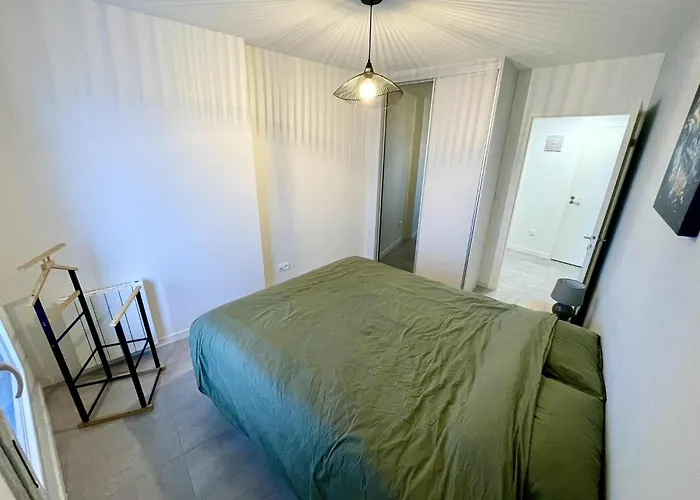 Superbe Neuf Avec Terrasse Et Parking Privé Apartamento *